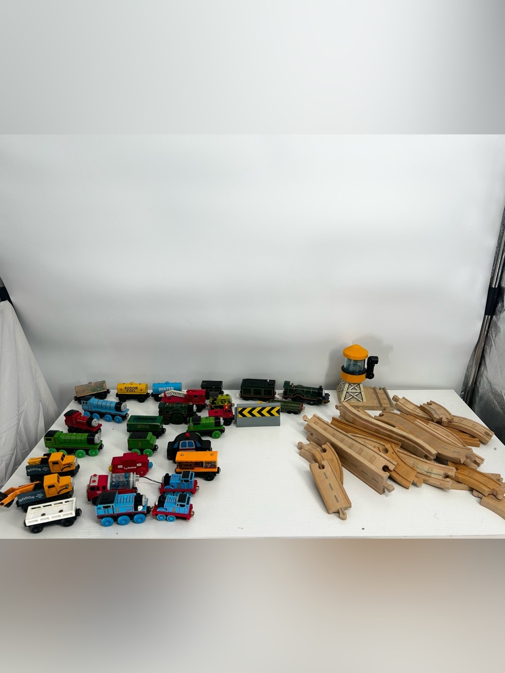 Thomas & Friends Yellow and Blue Wooden Train Accessories Set